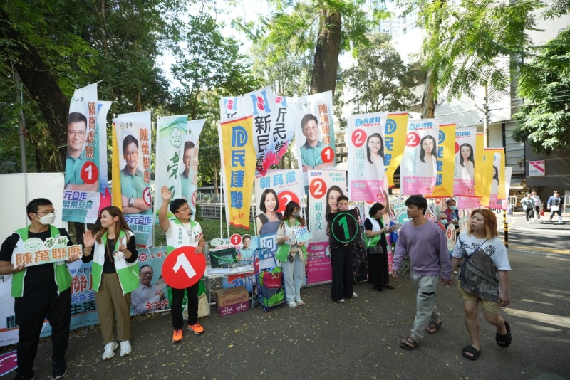 民建联成为区选大赢家，取得逾百席。资料图片