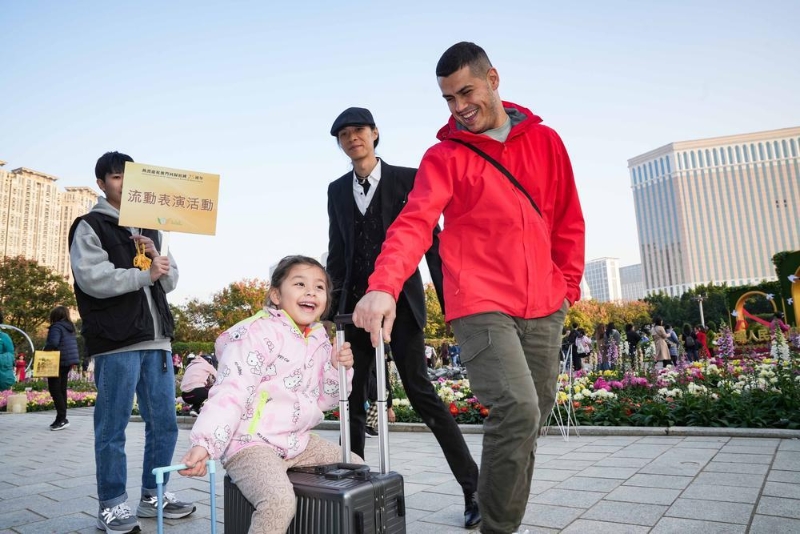 浓厚的节日气氛